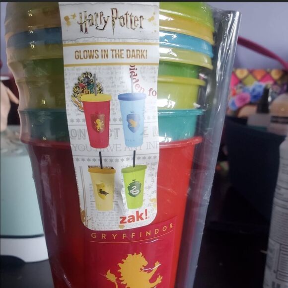 🎉Last deal 🎉Harry Potter glow in the dark  tumblers set - Picture 1 of 2